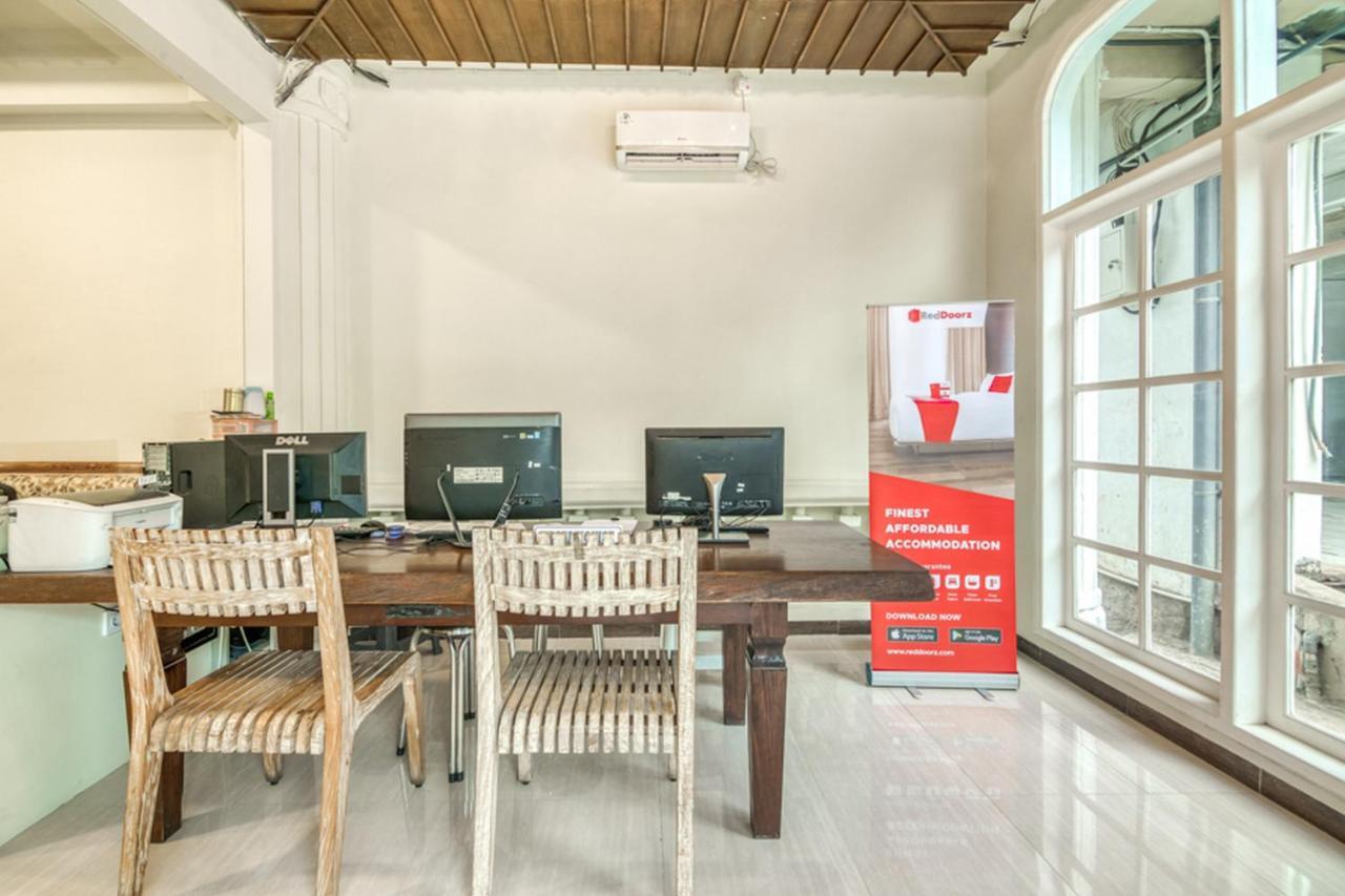 Reddoorz Plus Near Akademi Kepolisian Semarang 3 المظهر الخارجي الصورة