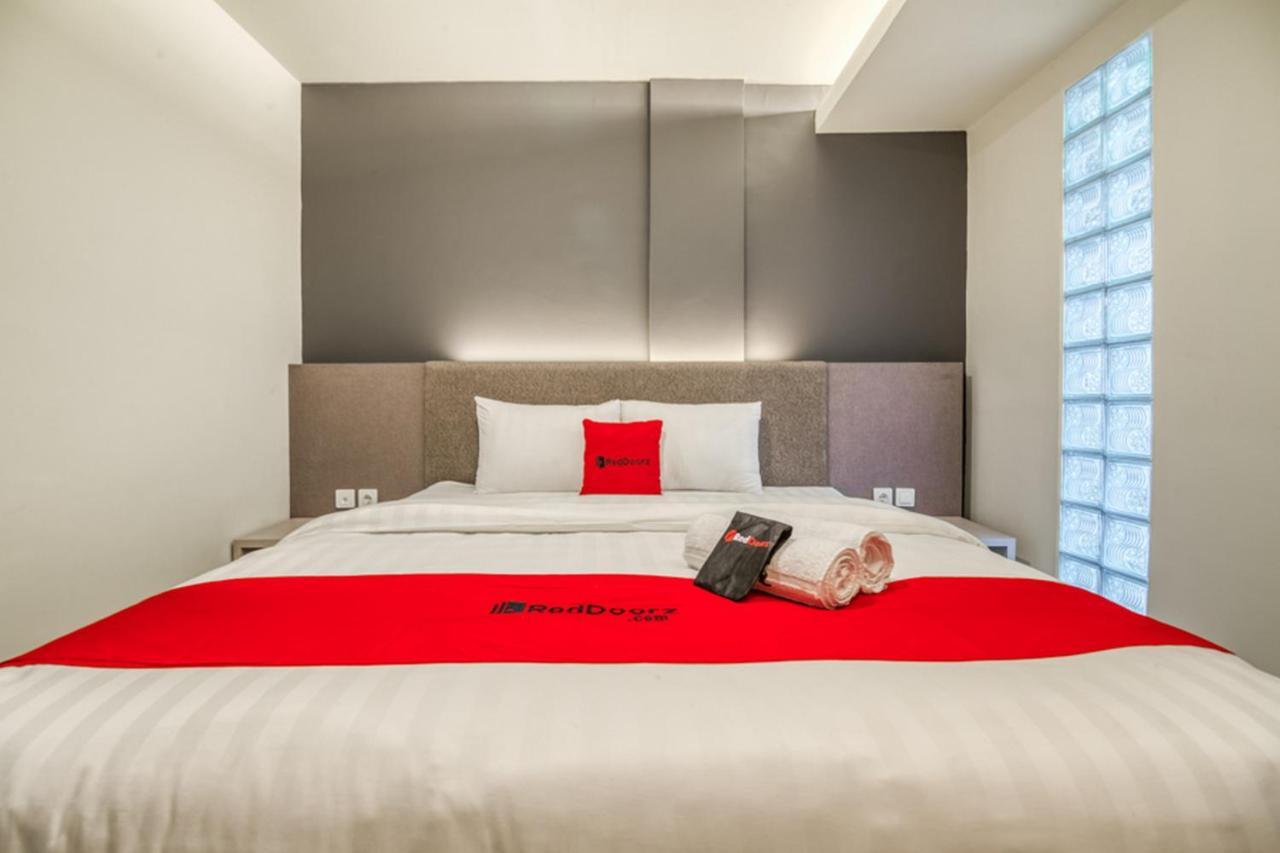 Reddoorz Plus Near Akademi Kepolisian Semarang 3 المظهر الخارجي الصورة